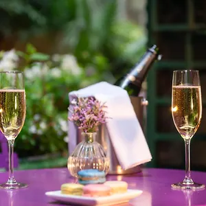 Hotel Galileo Champs Elysees, Paris