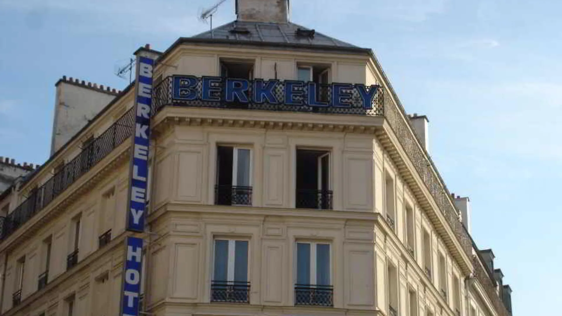 Berkeley Hotel Paris 3*,  France